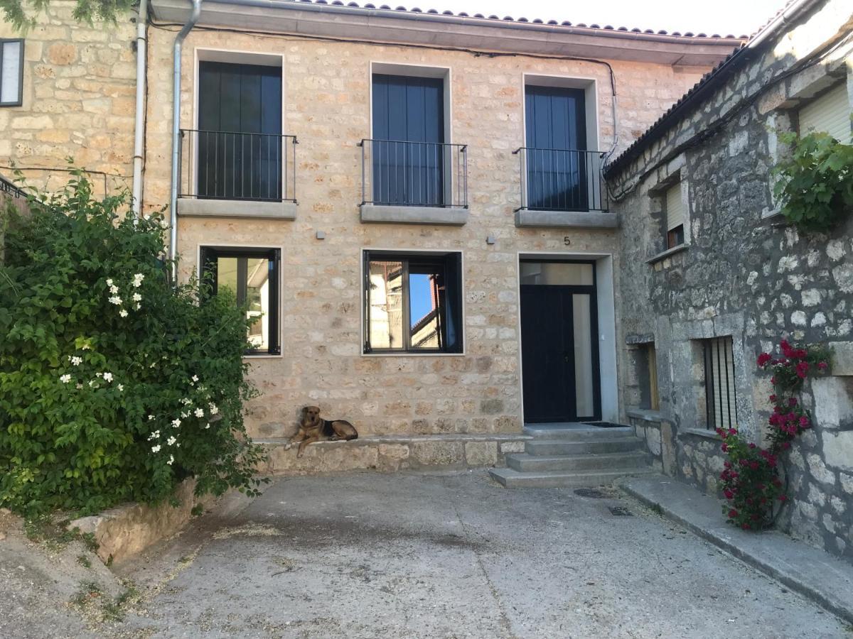 El Pecu Casa Rural Starfamiliar Bustillo Del Paramo Εξωτερικό φωτογραφία